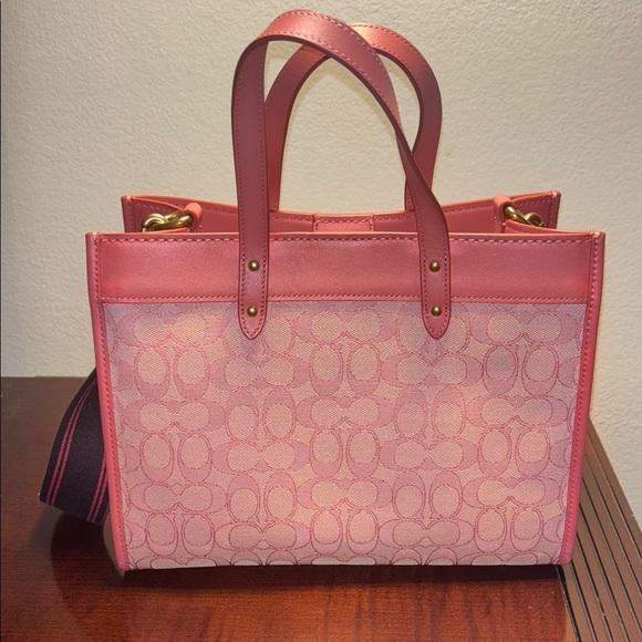 Coach Field Tote 30 In Signature Jacquard in Taffy Taffy - Picture 5 of 10
